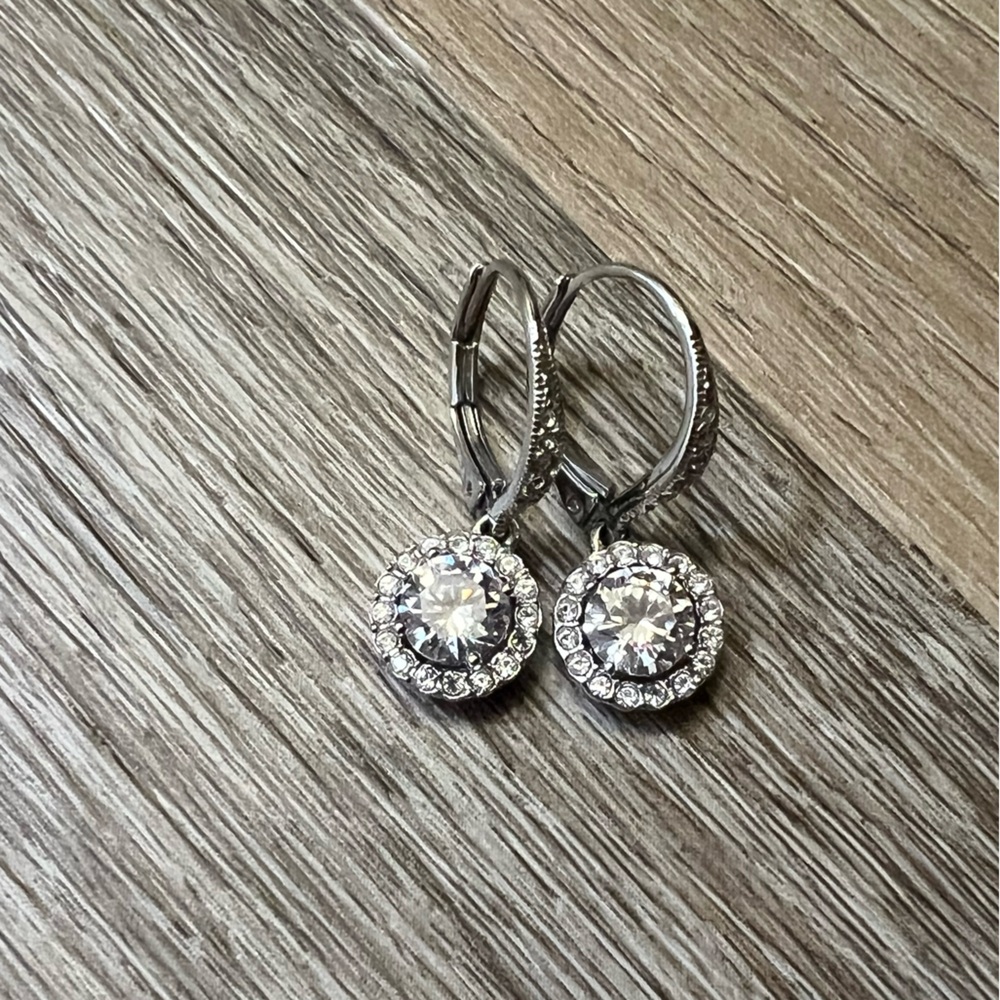 Shiny diamond earrings